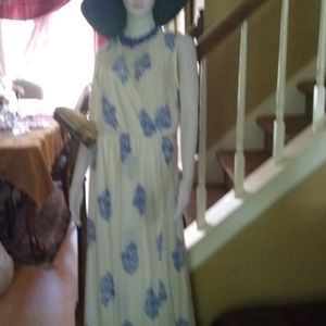 A beautiful white and blue floral dress maxi very